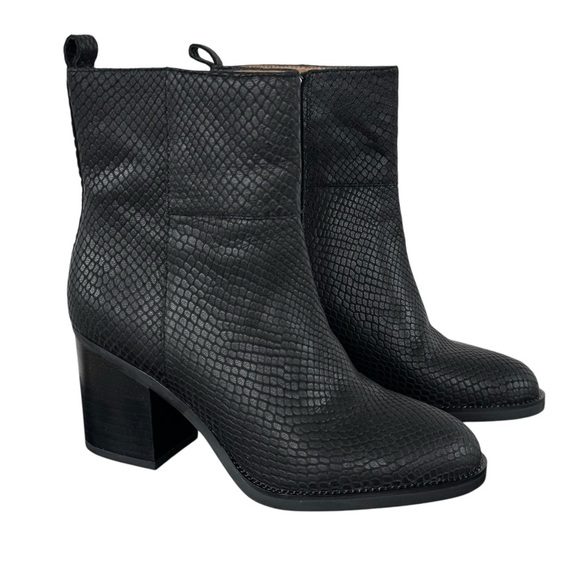 Franco Sarto Owens Ankle Booties Black Leather Block Heel Snake Embossed | Sz 6 - Picture 2 of 10